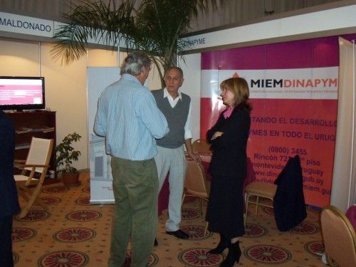 ELIZABETH G�MEZ: ELIZABETH G�MEZ ,DINAPYME , CONRAD DE PUNTA DEL ESTE