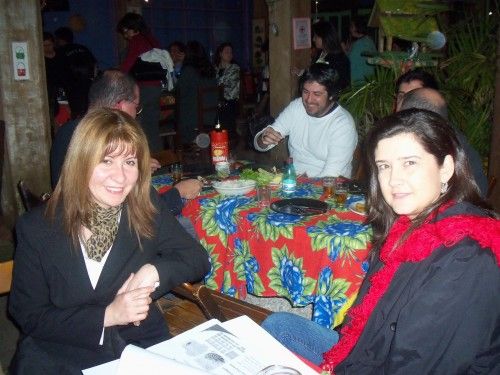 ELIZABETH G�MEZ: ELIZABETH D�MEZ Y FERNANDA MESIAS EN CURITIBA , BIENAL DE DISE�O